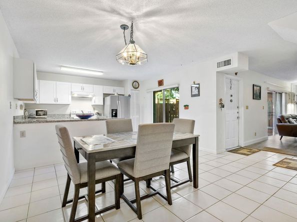 2171 SW 90th Ave c8, Davie FL 33324