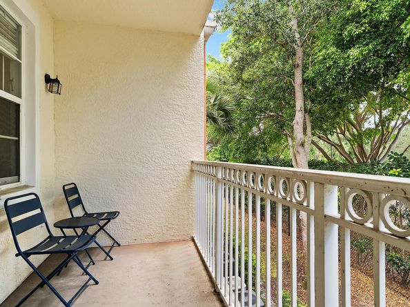 9857 Baywinds Drive 9206, West Palm Beach FL 33411