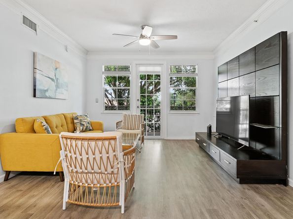 9857 Baywinds Drive 9206, West Palm Beach FL 33411