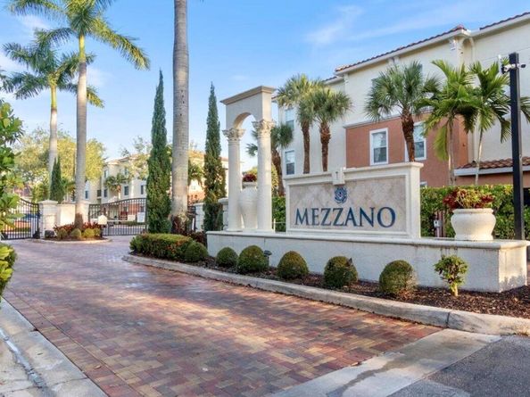 9857 Baywinds Drive 9206, West Palm Beach FL 33411