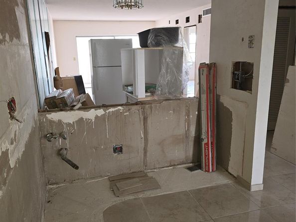 455 Paradise Isle Blvd 305, Hallandale Beach FL 33009