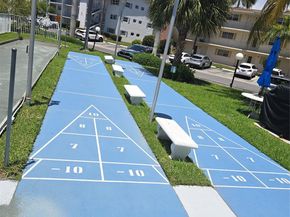 455 Paradise Isle Blvd 305, Hallandale Beach FL 33009