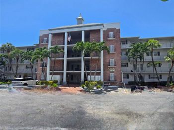 455 Paradise Isle Blvd