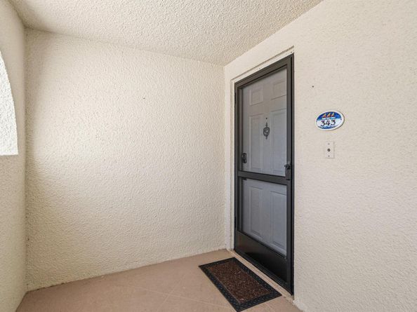 343 Oak Harbour Drive 343, Juno Beach FL 33408