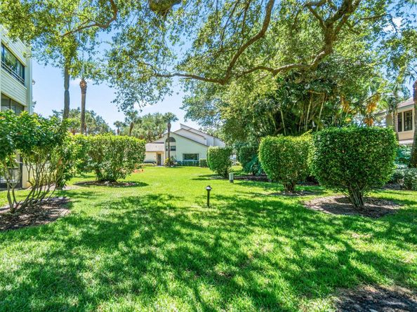 343 Oak Harbour Drive 343, Juno Beach FL 33408