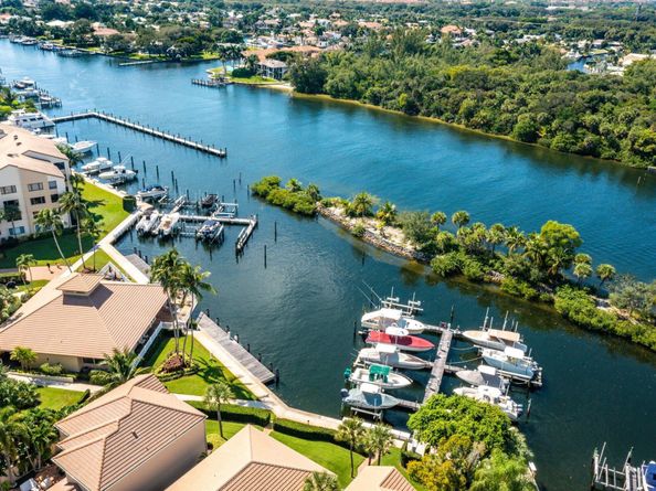343 Oak Harbour Drive 343, Juno Beach FL 33408