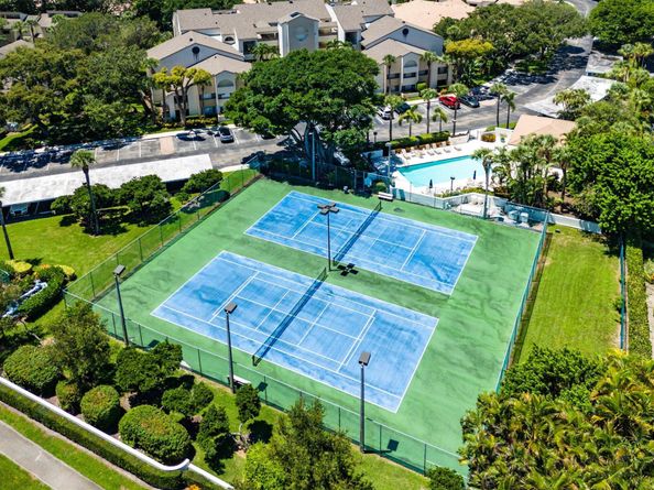 343 Oak Harbour Drive 343, Juno Beach FL 33408