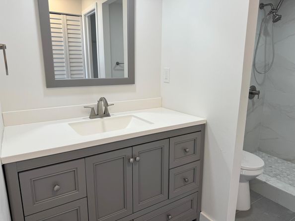 7051 Environ Boulevard 633, Lauderhill FL 33319