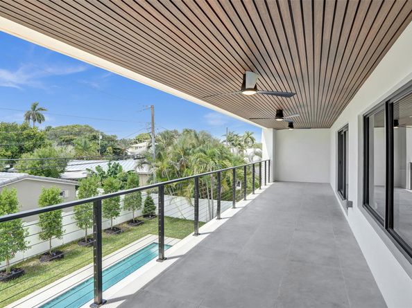 2728 NE 31st St, Lighthouse Point FL 33064