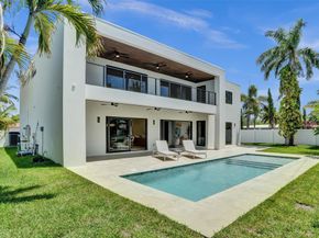 2728 NE 31st St, Lighthouse Point FL 33064