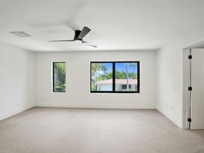 2728 NE 31st St, Lighthouse Point FL 33064