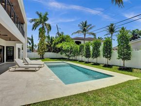 2728 NE 31st St, Lighthouse Point FL 33064