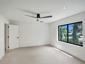 2728 NE 31st St, Lighthouse Point FL 33064