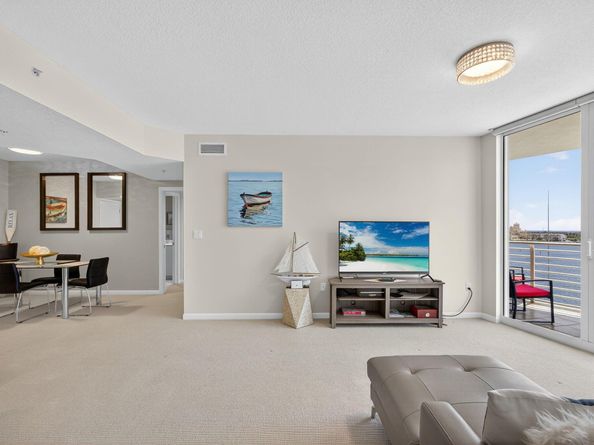 1551 N Flagler Drive 1217, West Palm Beach FL 33401