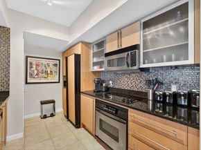 1551 N Flagler Drive 1217, West Palm Beach FL 33401
