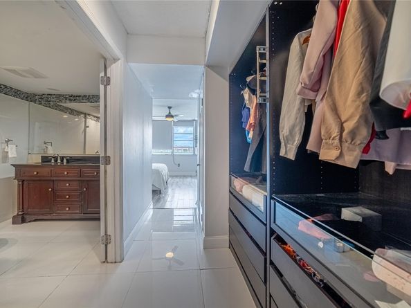 1660 NE 191st St 3111, Miami FL 33179