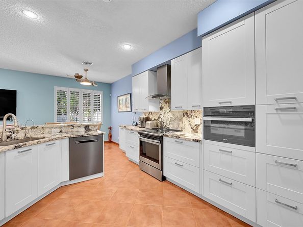 2922 Port Royale Ln, Fort Lauderdale FL 33308