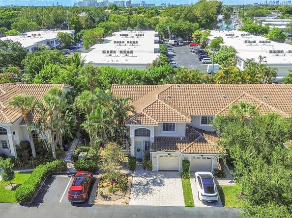 2922 Port Royale Ln, Fort Lauderdale FL 33308