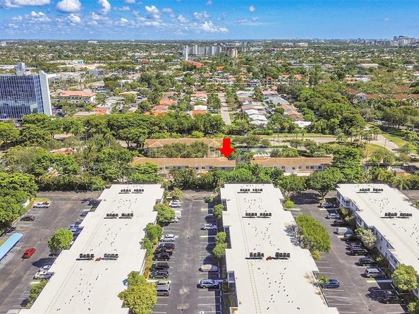 2922 Port Royale Ln, Fort Lauderdale FL 33308