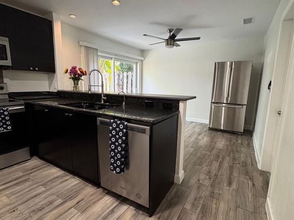 4190 SW 70th Ter, Davie FL 33314