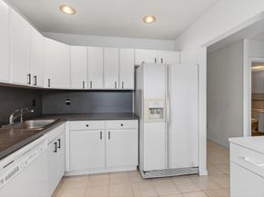 9283 Vista Del Lago 37J, Boca Raton FL 33428
