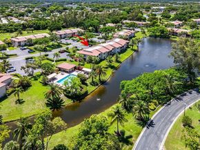 9283 Vista Del Lago 37J, Boca Raton FL 33428