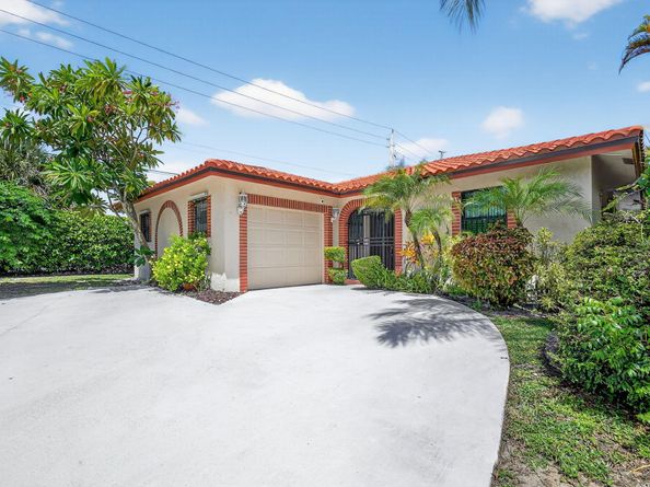 1035 Soelca Drive, West Palm Beach FL 33405