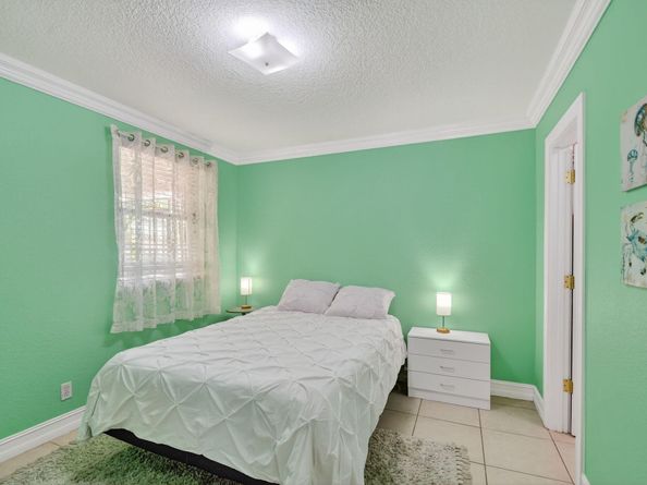 1035 Soelca Drive, West Palm Beach FL 33405