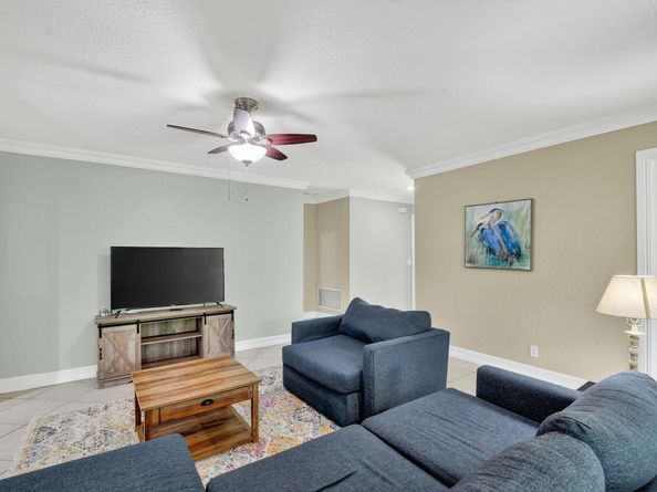 1035 Soelca Drive, West Palm Beach FL 33405
