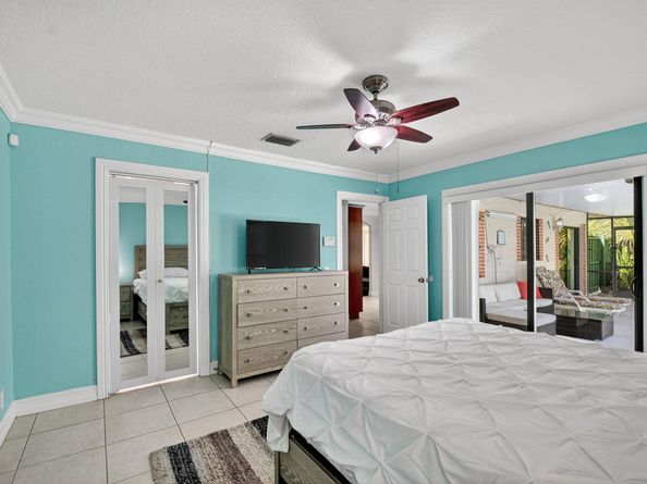 1035 Soelca Drive, West Palm Beach FL 33405
