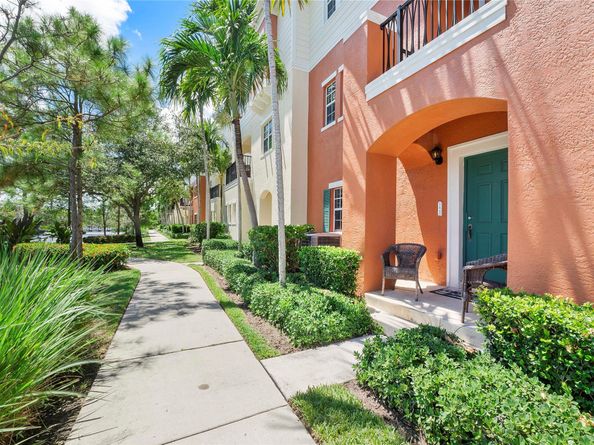 168 SW 6th Ct, Pompano Beach FL 33060