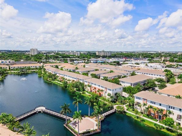 168 SW 6th Ct 168, Pompano Beach FL 33060