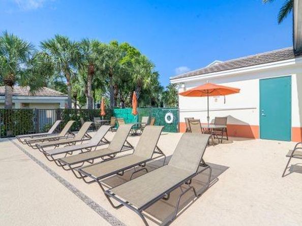 168 SW 6th Ct 168, Pompano Beach FL 33060