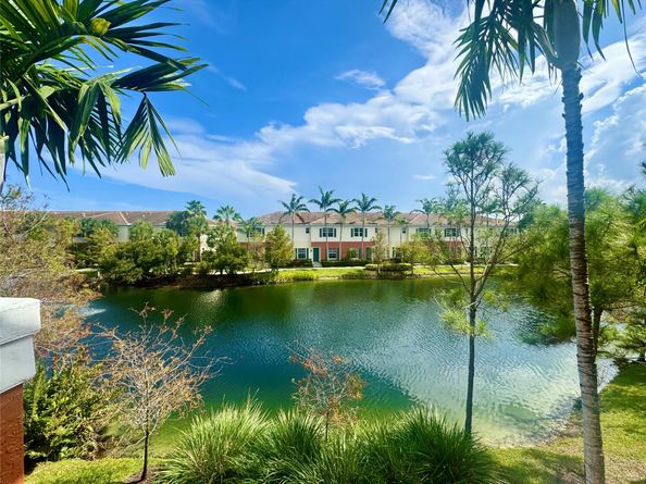 168 SW 6th Ct, Pompano Beach FL 33060