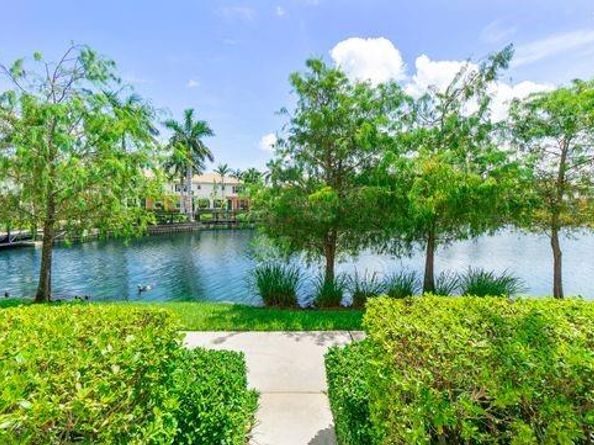 168 SW 6th Ct, Pompano Beach FL 33060