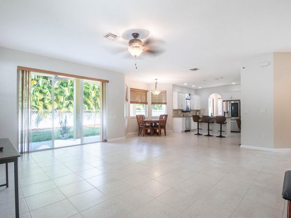 1777 Annandale Circle, Royal Palm Beach FL 33411