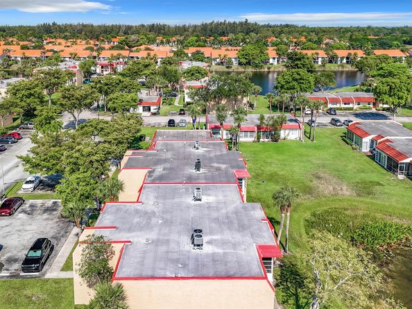 133 Lake Evelyn Drive, West Palm Beach FL 33411