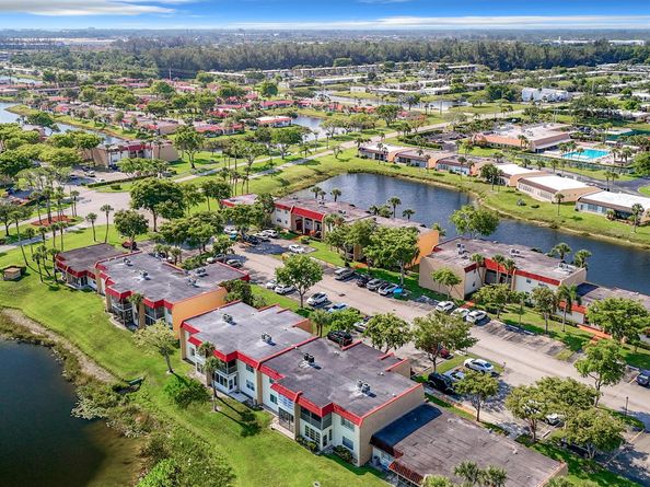 133 Lake Evelyn Drive, West Palm Beach FL 33411