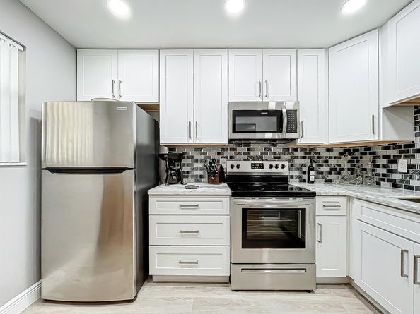 133 Lake Evelyn Drive, West Palm Beach FL 33411