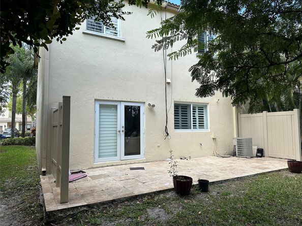 4792 Lago Vista Dr 4792, Coconut Creek FL 33073