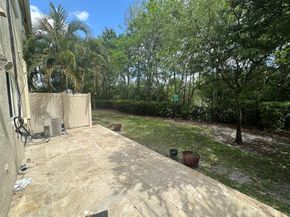 4792 Lago Vista Dr 4792, Coconut Creek FL 33073
