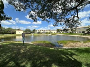 4792 Lago Vista Dr 4792, Coconut Creek FL 33073
