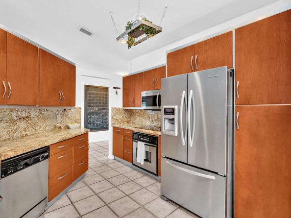 498 Oregon Lane, Boca Raton FL 33487