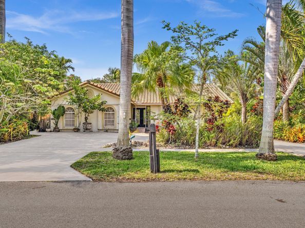 498 Oregon Lane, Boca Raton FL 33487