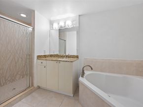 1830 Radius Dr 607, Hollywood FL 33020