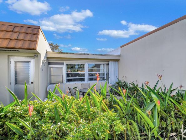 5780 Fernley Drive W 94, West Palm Beach FL 33415