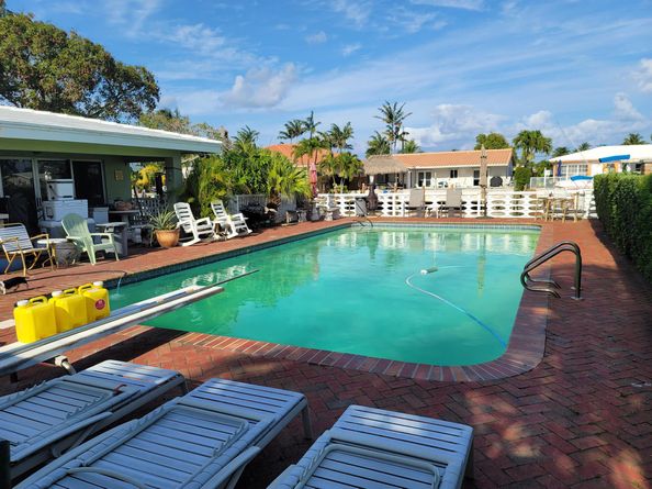 370 SE 14th Ave Avenue, Pompano Beach FL 33060