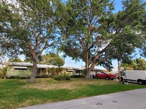 370 SE 14th Ave Avenue, Pompano Beach FL 33060
