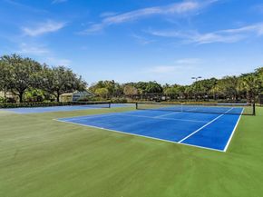 9240 Oak Grove Cir, Davie FL 33328