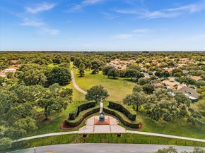 9240 Oak Grove Cir, Davie FL 33328